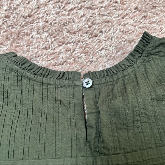 Amour Vert Organic Cotton Ruffle Short Sleeve Blouse - Picture 8 of 11